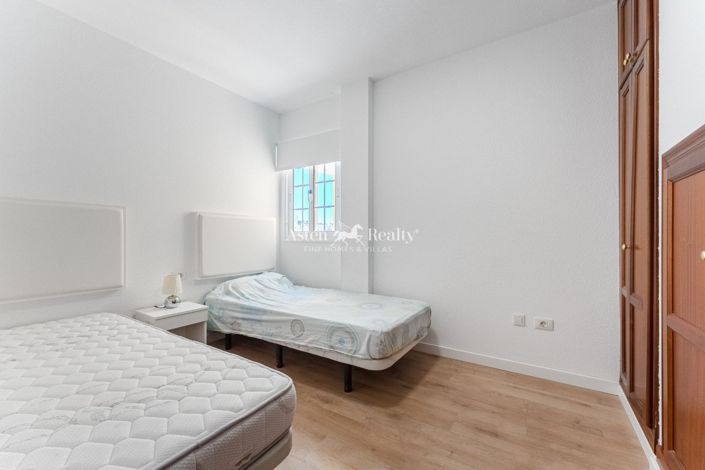 Image No.13-2 Bed Flat for sale