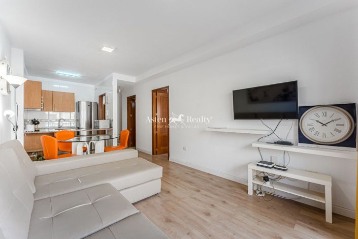 Image No.4-2 Bed Flat for sale