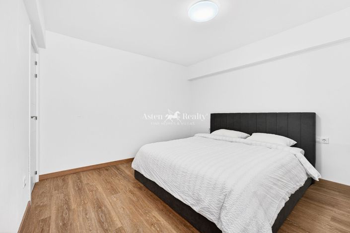 Image No.7-2 Bed Flat for sale