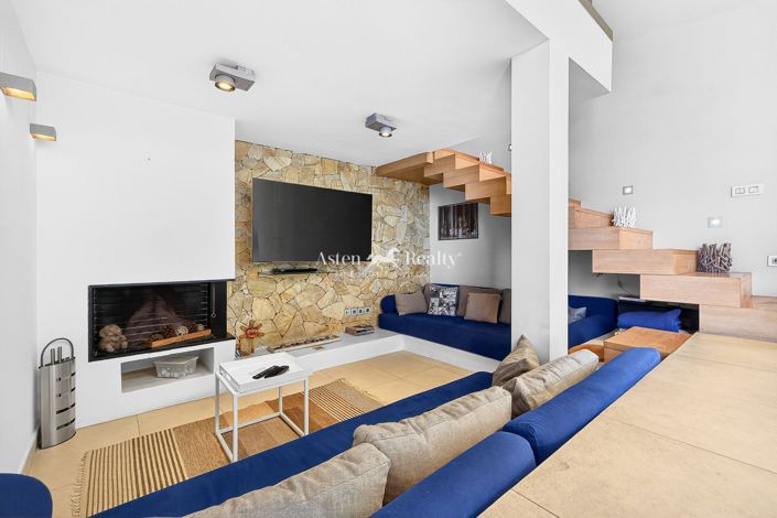 Image No.15-5 Bed Villa for sale