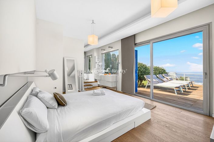 Image No.26-5 Bed Villa for sale