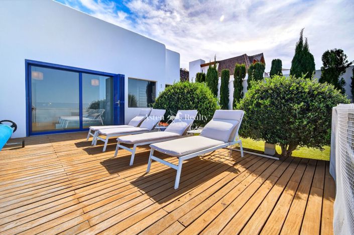 Image No.27-5 Bed Villa for sale