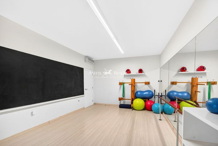 Image No.31-5 Bed Villa for sale