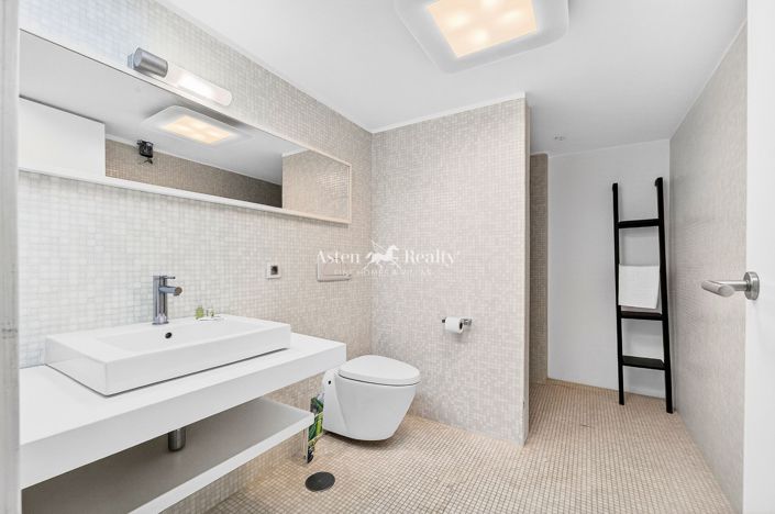 Image No.32-5 Bed Villa for sale