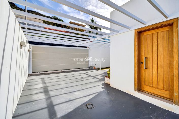 Image No.38-5 Bed Villa for sale