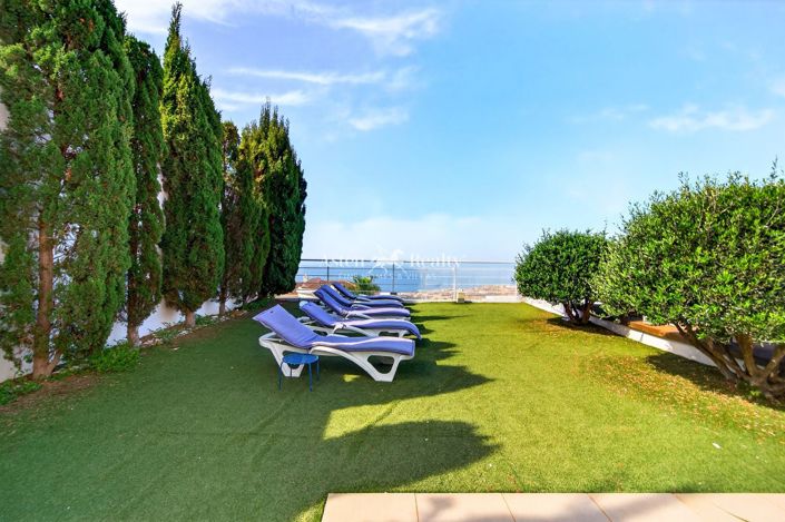 Image No.8-5 Bed Villa for sale