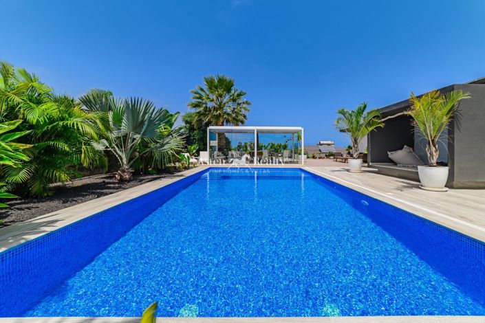 Image No.3-Villa de 4 chambres à vendre à Puerto De La Cruz