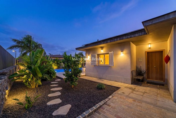 Image No.41-4 Bed Villa for sale