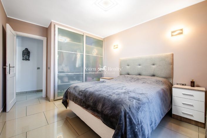 Image No.9-1 Bed Apartment for sale