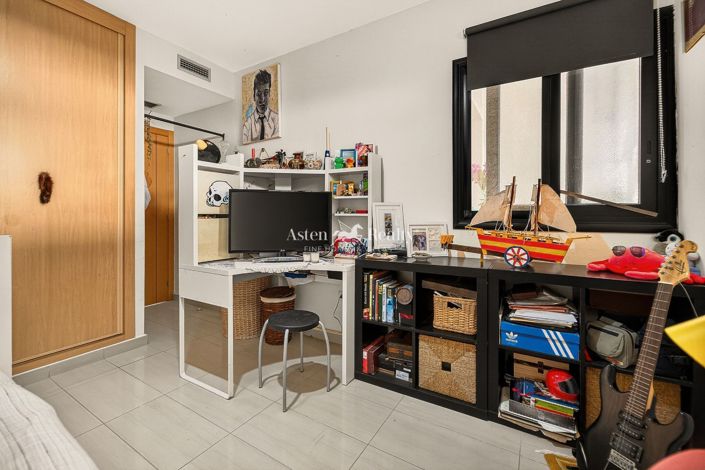 Image No.9-2 Bed Apartment for sale