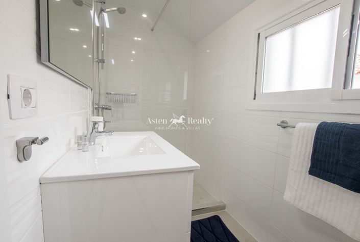 Image No.16-1 Bed Penthouse for sale