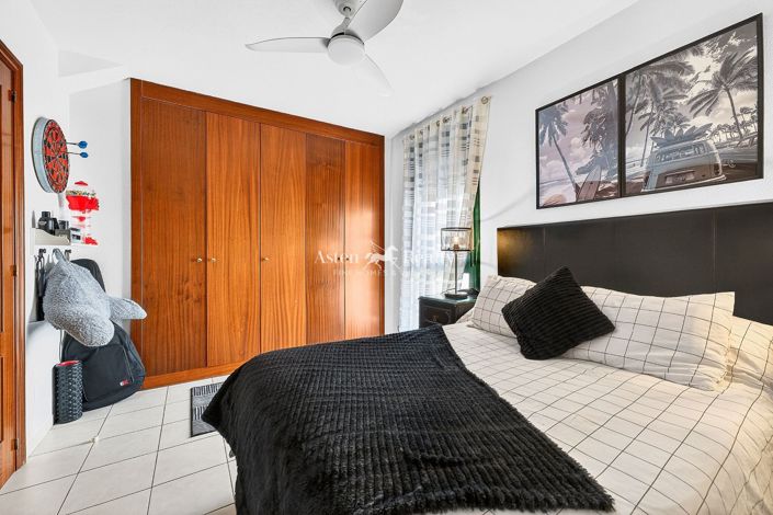 Image No.14-3 Bed House for sale