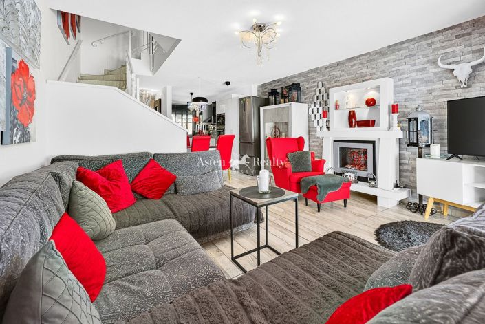 Image No.16-3 Bed House for sale