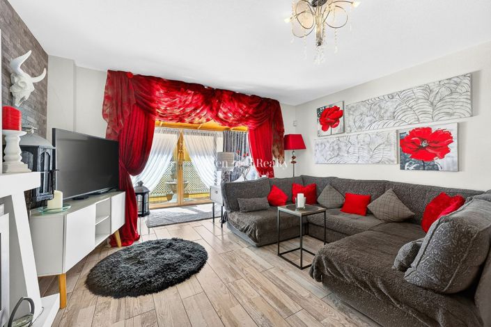 Image No.17-3 Bed House for sale