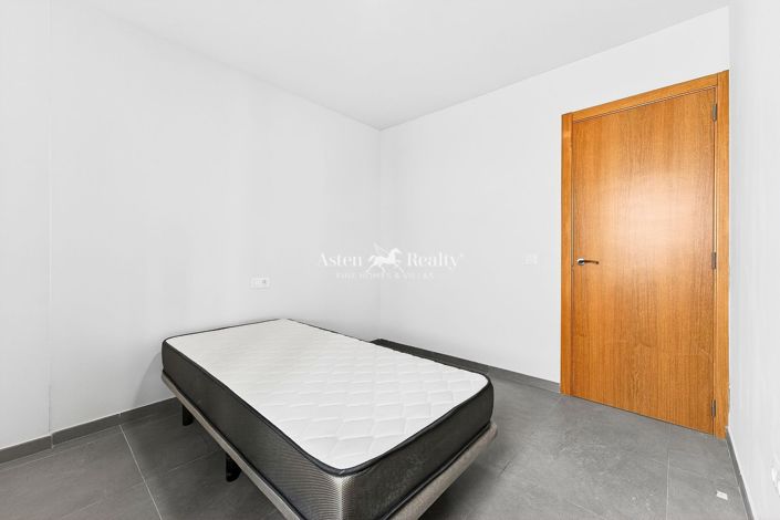 Image No.5-2 Bed Penthouse for sale