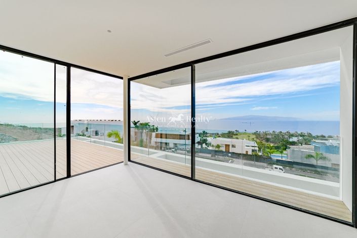 Image No.13-4 Bed Villa for sale