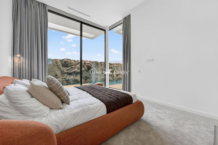 Image No.17-4 Bed Villa for sale