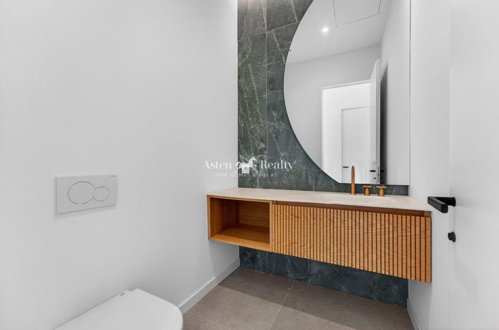 Image No.20-4 Bed Villa for sale