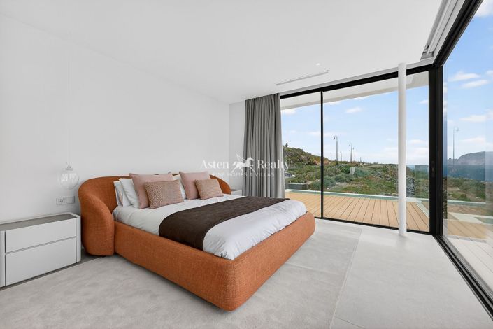 Image No.24-4 Bed Villa for sale