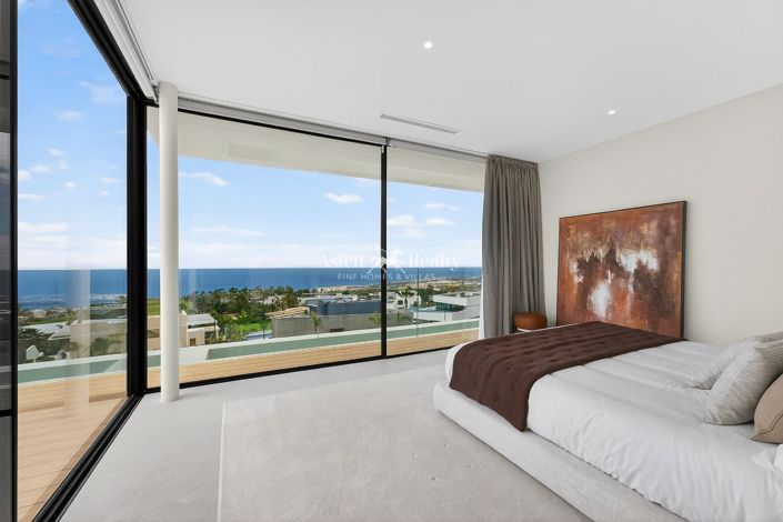 Image No.28-4 Bed Villa for sale