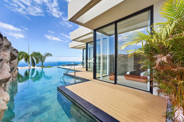 Image No.3-4 Bed Villa for sale