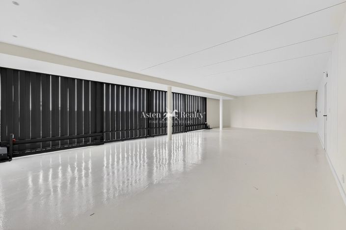 Image No.38-4 Bed Villa for sale