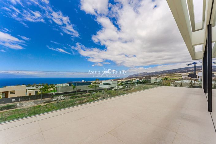 Image No.6-4 Bed Villa for sale