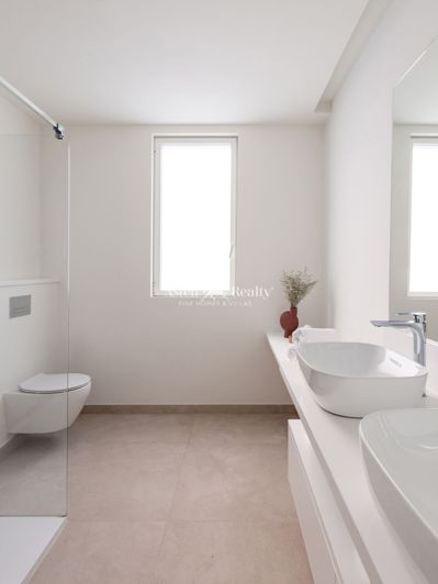 Image No.13-3 Bed Villa for sale