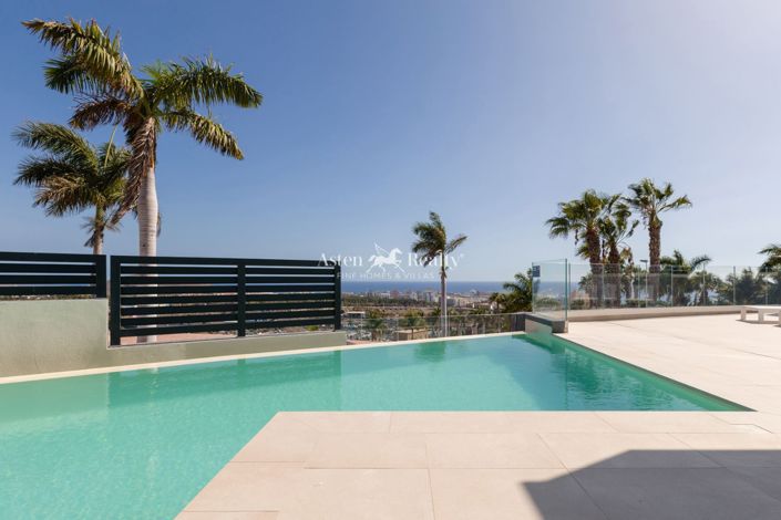 Image No.2-3 Bed Villa for sale