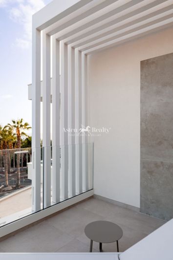 Image No.20-3 Bed Villa for sale