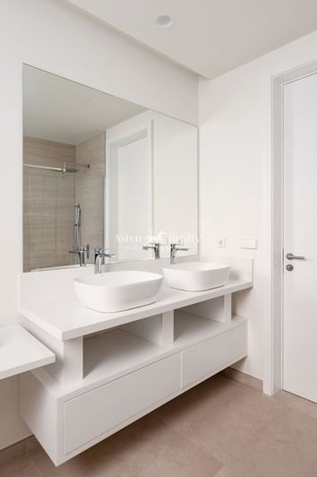 Image No.26-3 Bed Villa for sale