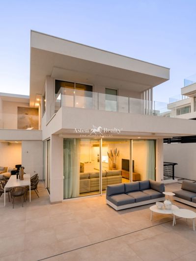 Image No.32-3 Bed Villa for sale