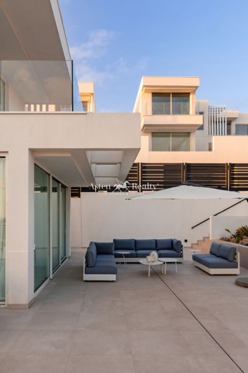 Image No.34-3 Bed Villa for sale