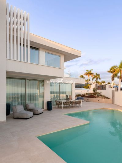 Image No.6-3 Bed Villa for sale