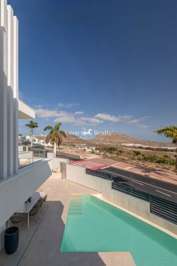 Image No.9-3 Bed Villa for sale