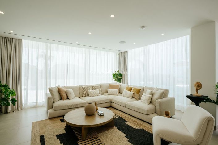 Image No.10-3 Bed Villa for sale