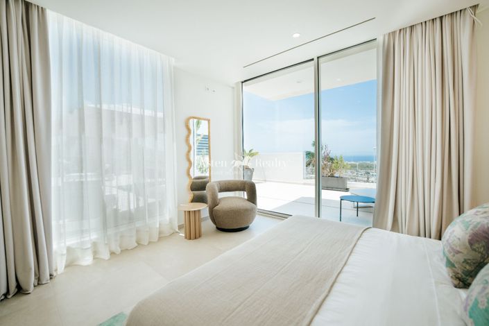 Image No.24-3 Bed Villa for sale