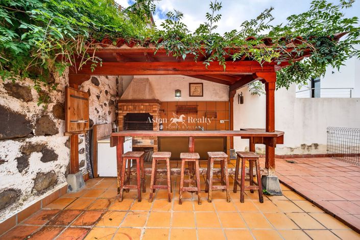 Image No.12-3 Bed Villa for sale