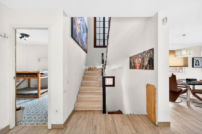 Image No.26-3 Bed Villa for sale