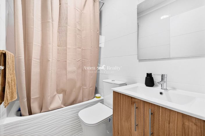 Image No.33-3 Bed Villa for sale