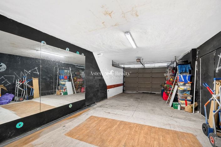 Image No.38-3 Bed Villa for sale