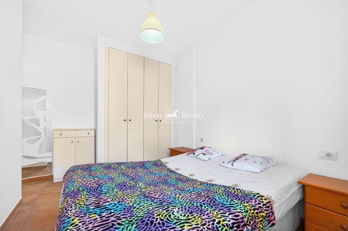 Image No.13-3 Bed Flat for sale