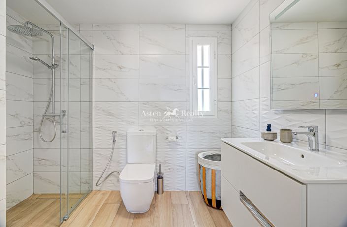 Image No.17-1 Bed Penthouse for sale