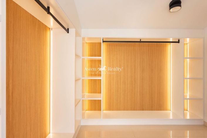 Image No.28-5 Bed Villa for sale