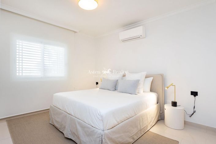 Image No.29-5 Bed Villa for sale