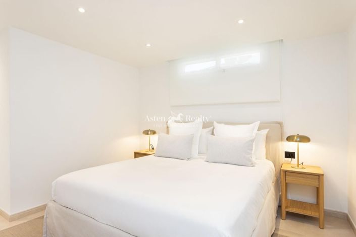 Image No.37-5 Bed Villa for sale