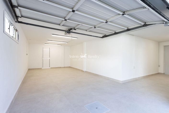 Image No.44-5 Bed Villa for sale