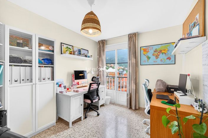 Image No.18-3 Bed Penthouse for sale