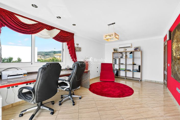 Image No.27-14 Bed Villa for sale