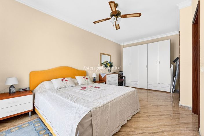 Image No.37-14 Bed Villa for sale